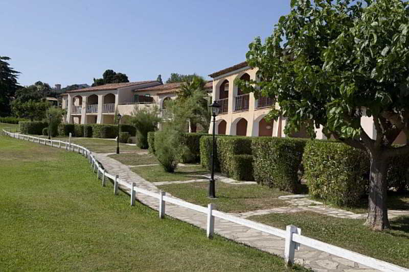 Residence Pierre & Vacances Les Parcs De Гримо Экстерьер фото